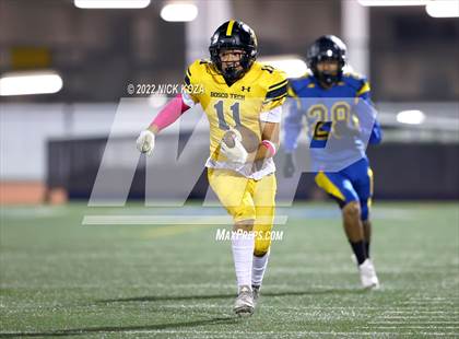 Thumbnail 3 in Verbum Dei vs. Bosco Tech photogallery.