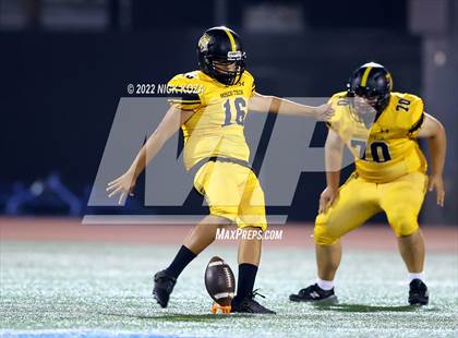 Thumbnail 1 in Verbum Dei vs. Bosco Tech photogallery.