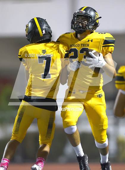 Thumbnail 2 in Verbum Dei vs. Bosco Tech photogallery.