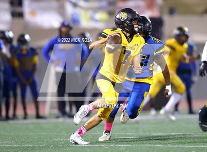 Thumbnail 2 in Verbum Dei vs. Bosco Tech photogallery.