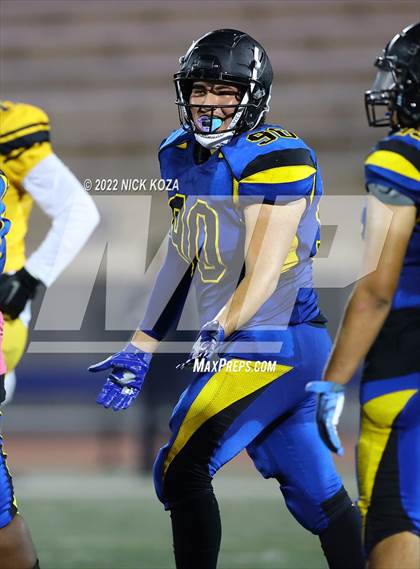 Thumbnail 1 in Verbum Dei vs. Bosco Tech photogallery.