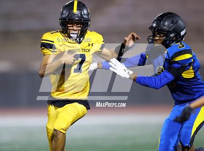 Thumbnail 2 in Verbum Dei vs. Bosco Tech photogallery.