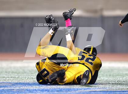 Thumbnail 2 in Verbum Dei vs. Bosco Tech photogallery.