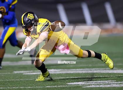 Thumbnail 3 in Verbum Dei vs. Bosco Tech photogallery.