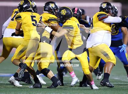 Thumbnail 1 in Verbum Dei vs. Bosco Tech photogallery.