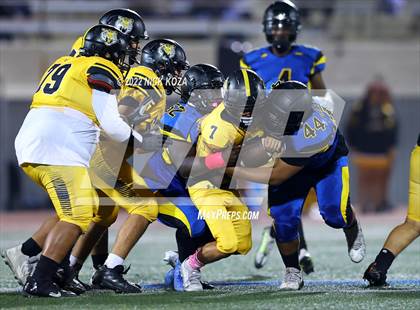 Thumbnail 3 in Verbum Dei vs. Bosco Tech photogallery.