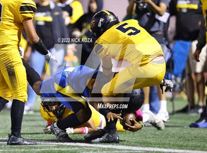 Thumbnail 3 in Verbum Dei vs. Bosco Tech photogallery.