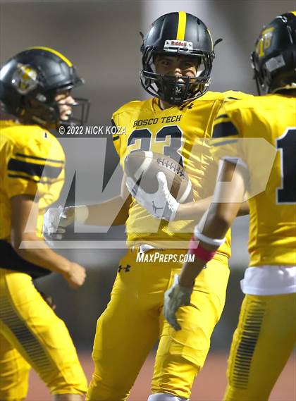 Thumbnail 2 in Verbum Dei vs. Bosco Tech photogallery.