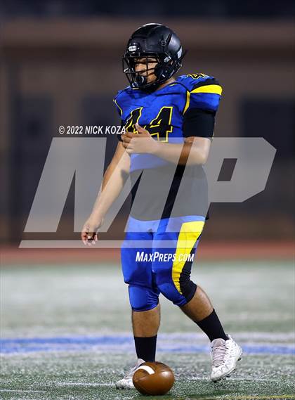 Thumbnail 3 in Verbum Dei vs. Bosco Tech photogallery.