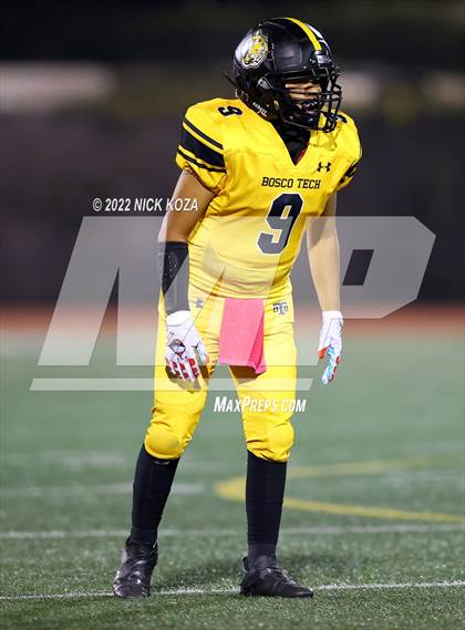 Thumbnail 1 in Verbum Dei vs. Bosco Tech photogallery.