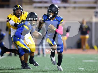 Thumbnail 1 in Verbum Dei vs. Bosco Tech photogallery.