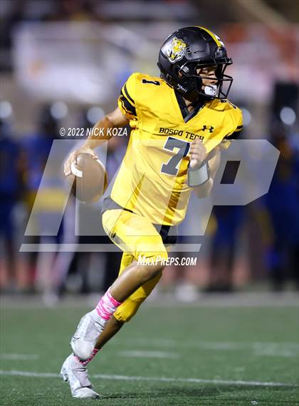 Thumbnail 2 in Verbum Dei vs. Bosco Tech photogallery.