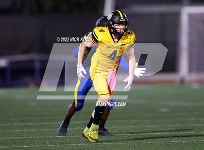Thumbnail 1 in Verbum Dei vs. Bosco Tech photogallery.