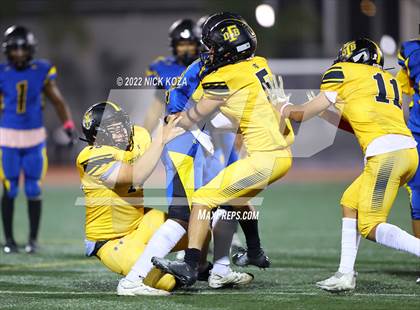 Thumbnail 2 in Verbum Dei vs. Bosco Tech photogallery.