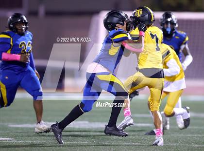 Thumbnail 3 in Verbum Dei vs. Bosco Tech photogallery.