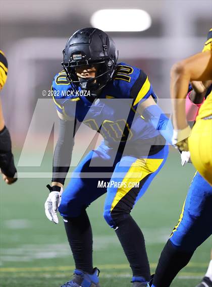 Thumbnail 2 in Verbum Dei vs. Bosco Tech photogallery.