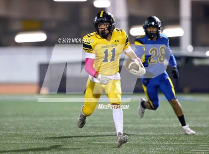 Thumbnail 2 in Verbum Dei vs. Bosco Tech photogallery.