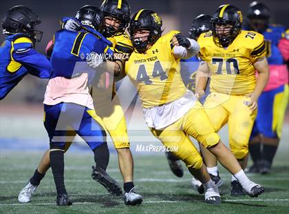 Thumbnail 1 in Verbum Dei vs. Bosco Tech photogallery.