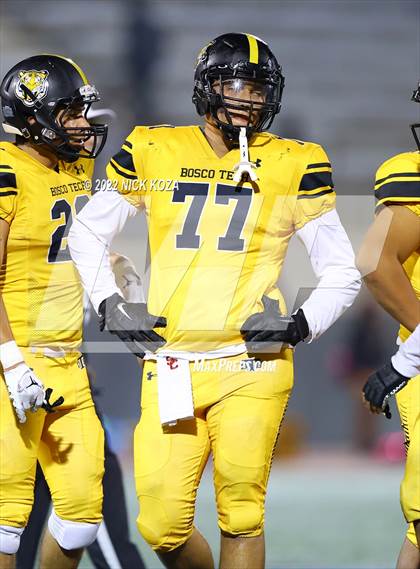 Thumbnail 2 in Verbum Dei vs. Bosco Tech photogallery.