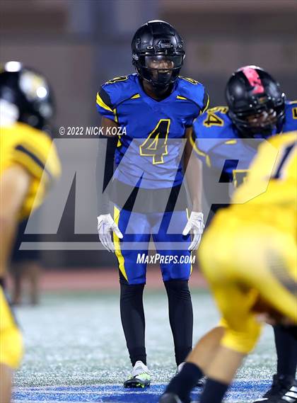 Thumbnail 2 in Verbum Dei vs. Bosco Tech photogallery.