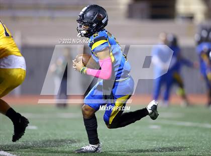 Thumbnail 1 in Verbum Dei vs. Bosco Tech photogallery.