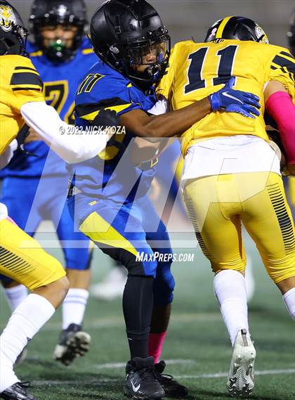 Thumbnail 3 in Verbum Dei vs. Bosco Tech photogallery.