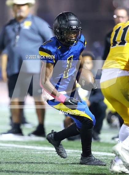Thumbnail 3 in Verbum Dei vs. Bosco Tech photogallery.
