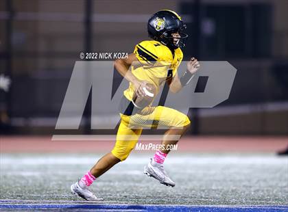 Thumbnail 3 in Verbum Dei vs. Bosco Tech photogallery.