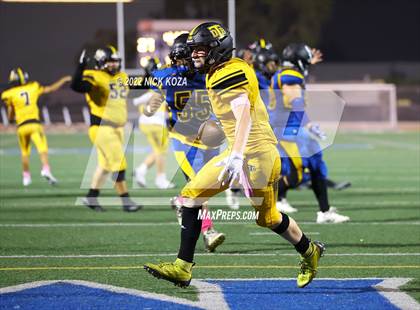 Thumbnail 1 in Verbum Dei vs. Bosco Tech photogallery.