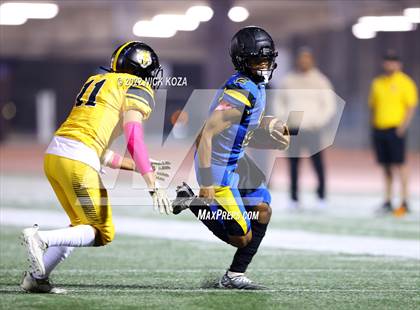 Thumbnail 2 in Verbum Dei vs. Bosco Tech photogallery.