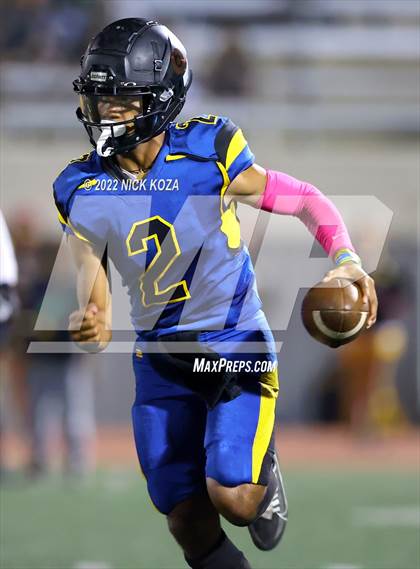 Thumbnail 3 in Verbum Dei vs. Bosco Tech photogallery.