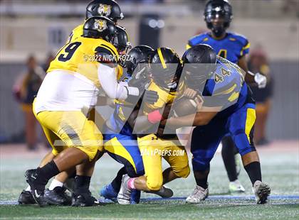 Thumbnail 1 in Verbum Dei vs. Bosco Tech photogallery.