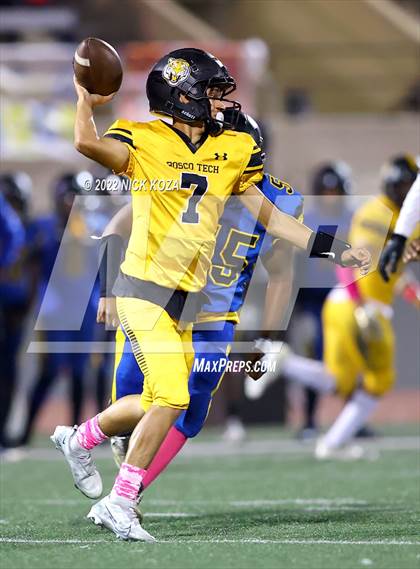 Thumbnail 3 in Verbum Dei vs. Bosco Tech photogallery.