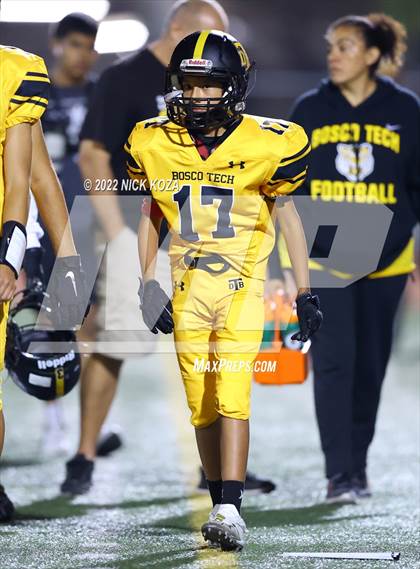 Thumbnail 3 in Verbum Dei vs. Bosco Tech photogallery.