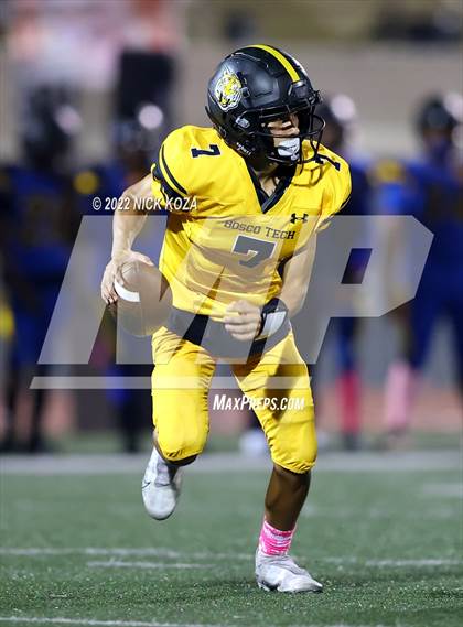 Thumbnail 2 in Verbum Dei vs. Bosco Tech photogallery.