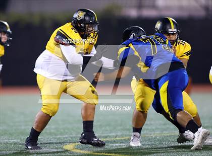 Thumbnail 3 in Verbum Dei vs. Bosco Tech photogallery.