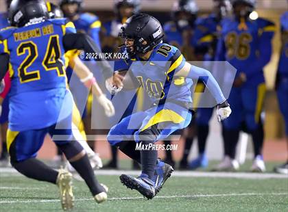 Thumbnail 1 in Verbum Dei vs. Bosco Tech photogallery.