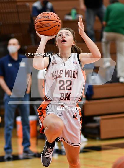 Thumbnail 3 in Notre Dame Belmont @ Half Moon Bay (CIF CCS D4 Final) photogallery.