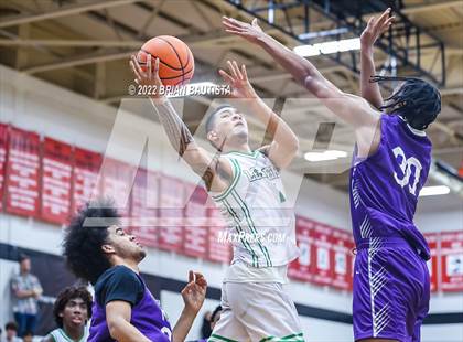 Thumbnail 1 in Leilehua vs. Mount St. Joseph (Iolani Classic Honolulu - Day 1) photogallery.