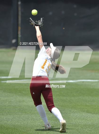 Thumbnail 2 in Ocean View vs. Western Christian (CIF-SS D5 Final) photogallery.