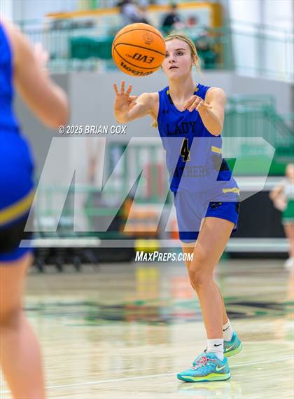 Thumbnail 3 in Bergman @ Yellville-Summit photogallery.