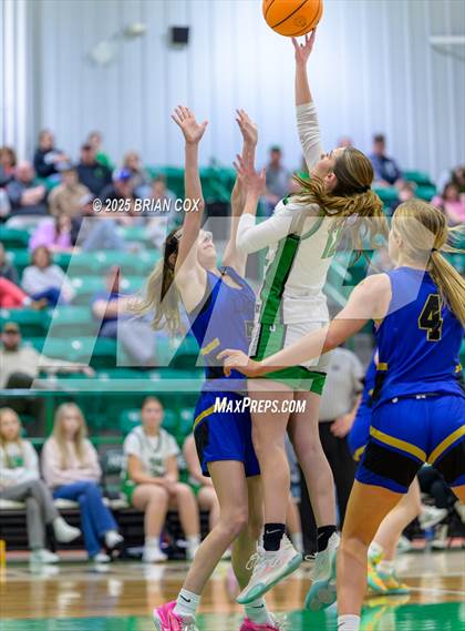 Thumbnail 3 in Bergman @ Yellville-Summit photogallery.