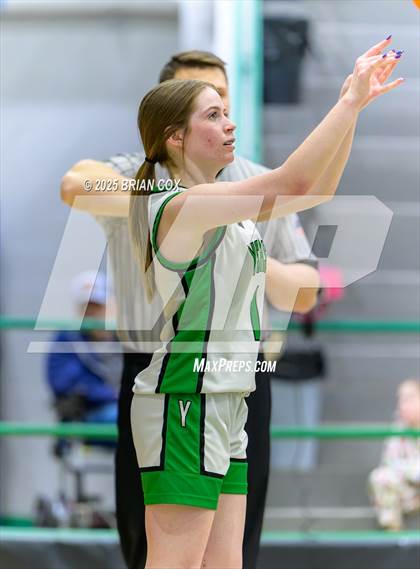 Thumbnail 1 in Bergman @ Yellville-Summit photogallery.