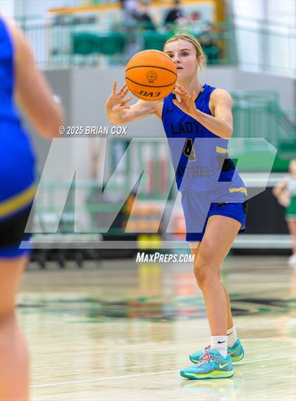 Thumbnail 2 in Bergman @ Yellville-Summit photogallery.