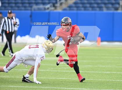 Thumbnail 3 in Bishop Watterson vs. Central Catholic (OHSAA Division 3 Final) photogallery.