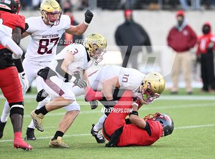 Thumbnail 2 in Bishop Watterson vs. Central Catholic (OHSAA Division 3 Final) photogallery.