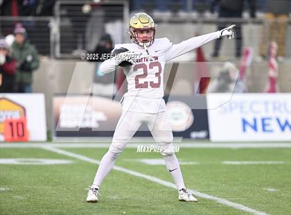 Thumbnail 3 in Bishop Watterson vs. Central Catholic (OHSAA Division 3 Final) photogallery.