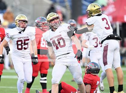 Thumbnail 3 in Bishop Watterson vs. Central Catholic (OHSAA Division 3 Final) photogallery.