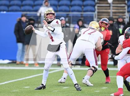 Thumbnail 3 in Bishop Watterson vs. Central Catholic (OHSAA Division 3 Final) photogallery.