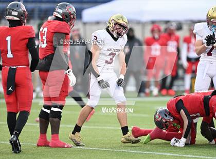 Thumbnail 3 in Bishop Watterson vs. Central Catholic (OHSAA Division 3 Final) photogallery.